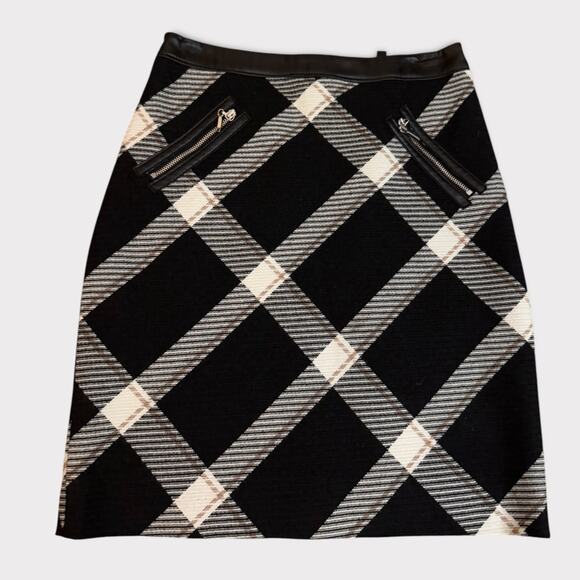 White House Black Market Dresses & Skirts - White House Black Market Black Tan Plaid Pencil Skirt - Size 00